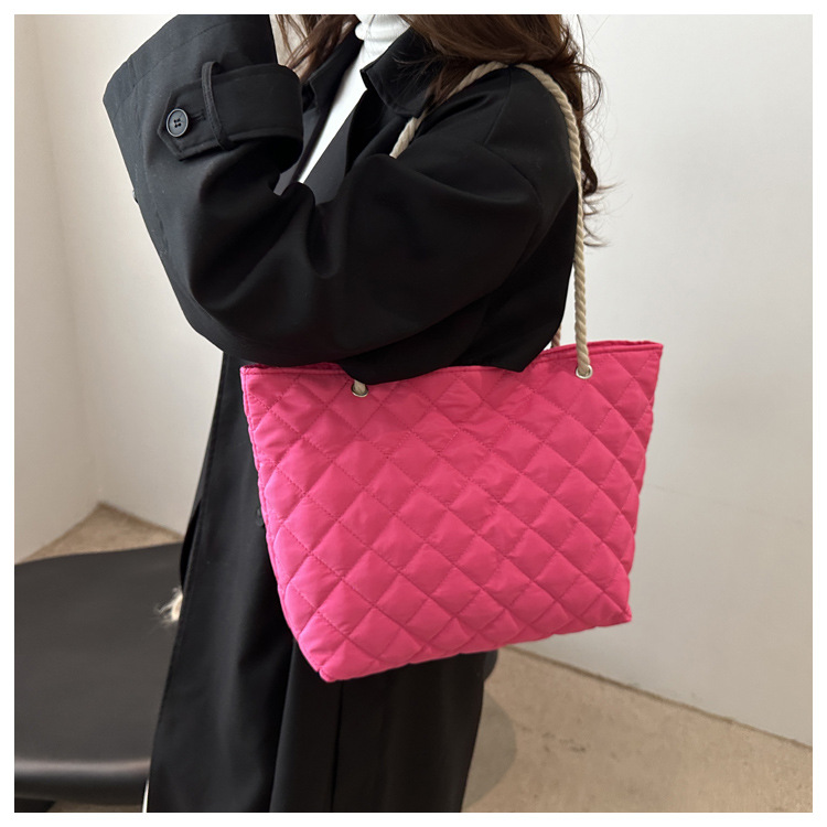 166g Weight Polyester Lining Material Sewing Thread Fashion Element Zipper Closure Type Double Shoulder Straps Strap Type Tote Bag Bags Type Casual, Daily, Shopping Occasion Nylon Material Solid Color, Lingge Pattern Autumn&Winter Season Women's Gender Classic Style Style Square Shape Women's Nylon Solid Color Lingge Classic Style Sewing Thread Square Zipper Tote Bag 7