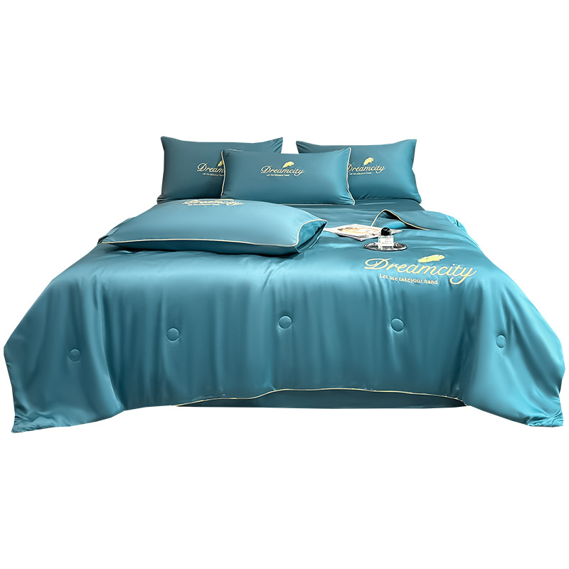 Ice Silk Quilt Set Embroidered Four Piece Bedding Collection_voghion.com