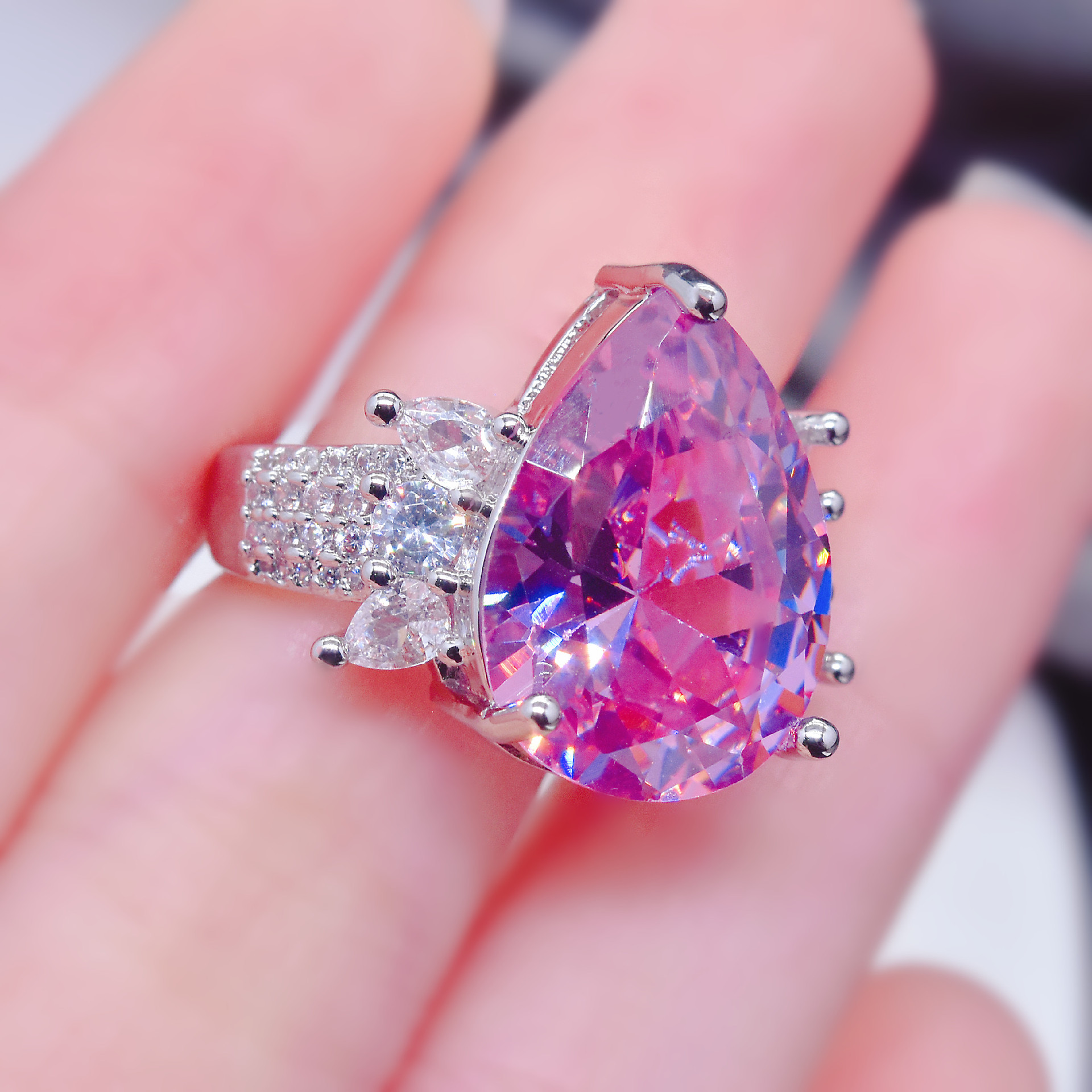 Simple Style Water Droplets Copper Rings Inlay Artificial Gemstones Copper Rings