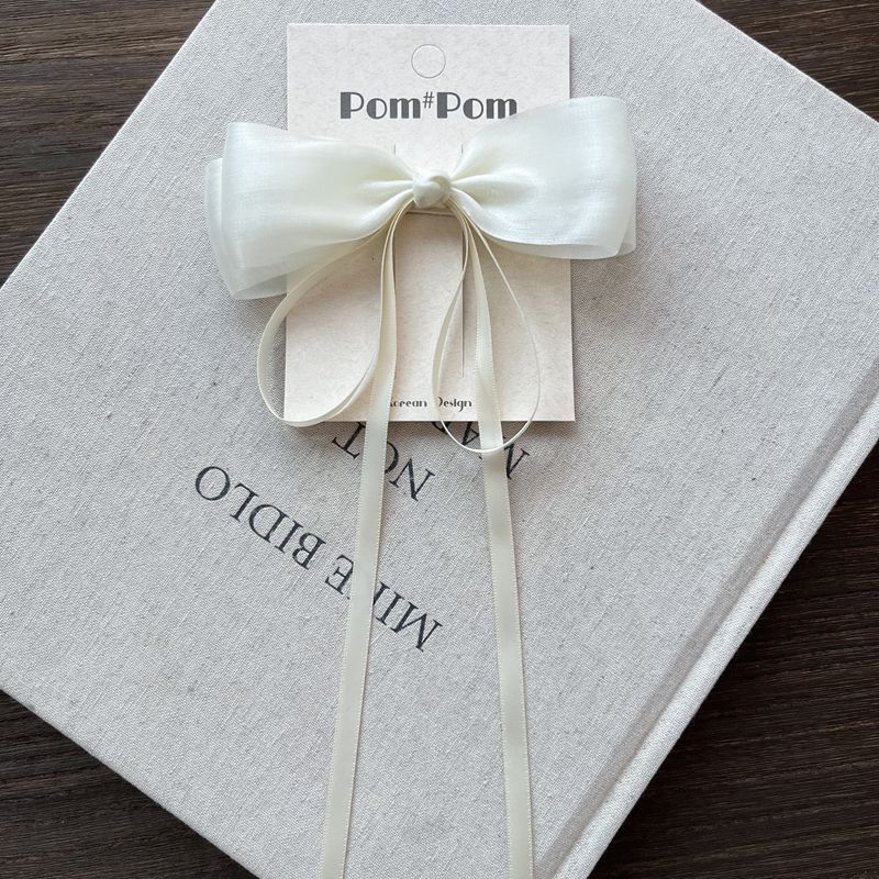 White gauze ribbon hairpin