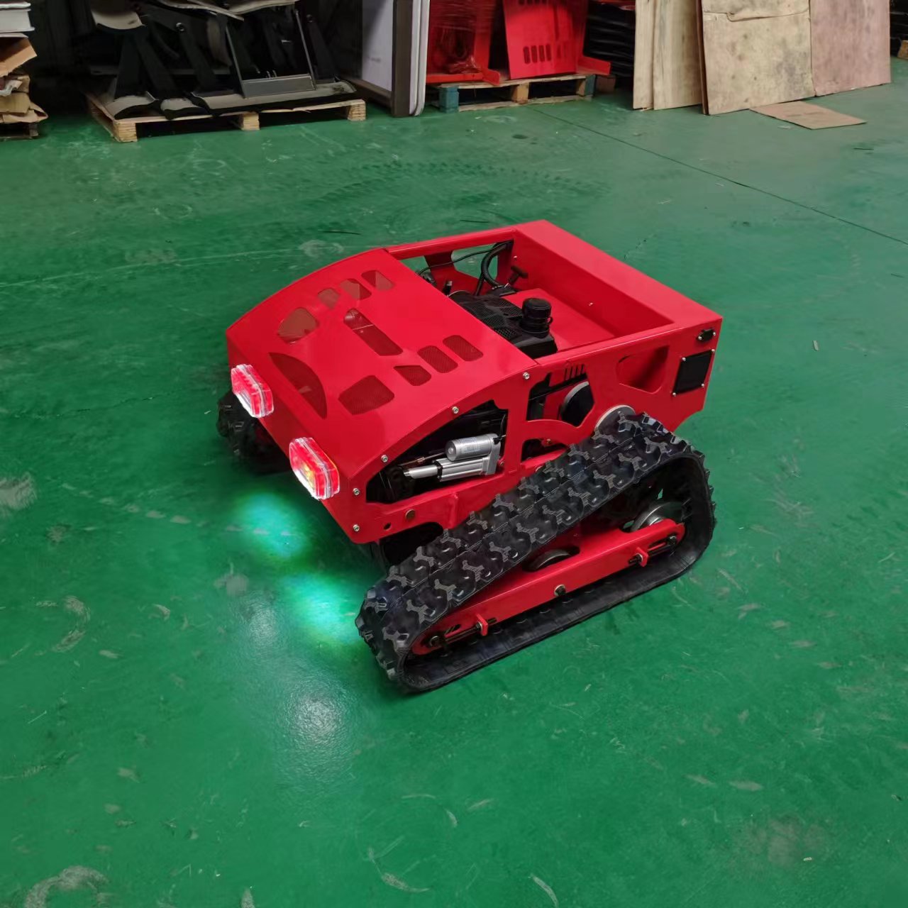出口德国小型遥控割草机 7.5/9马力remote control mower 打木箱