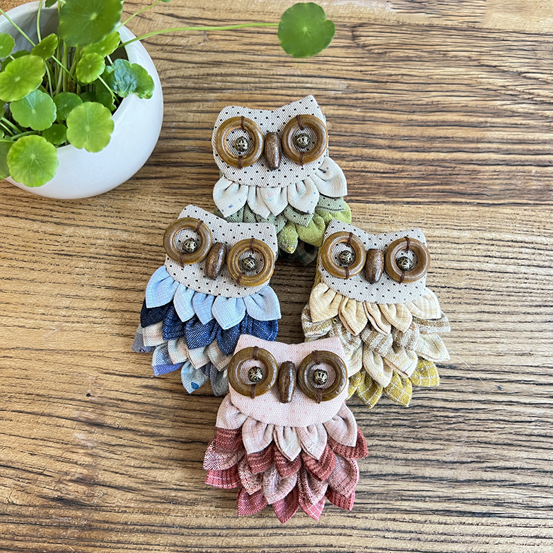 Búho broche lindo de dibujos animados hecho a mano DIY patchwork colgante regalo creativo para La novia Lu Bordado ropa joyería