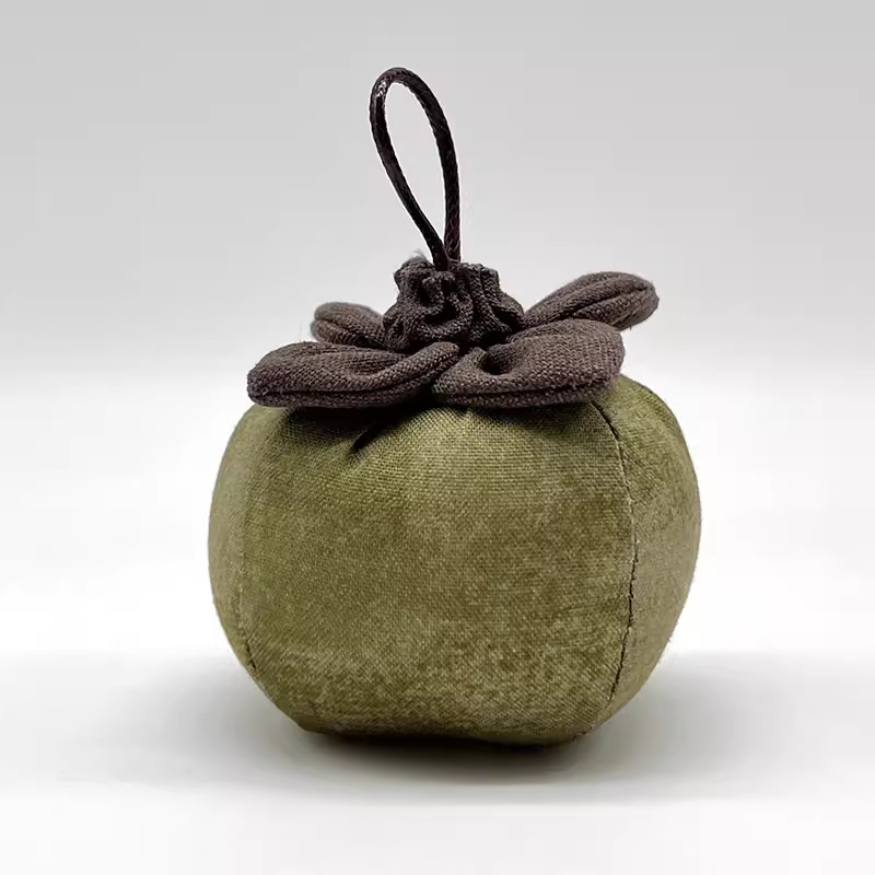 Patchwork hecho a mano DIY bordado material paquete Lu bordado novato caqui colgante niños regalo caqui bolsita