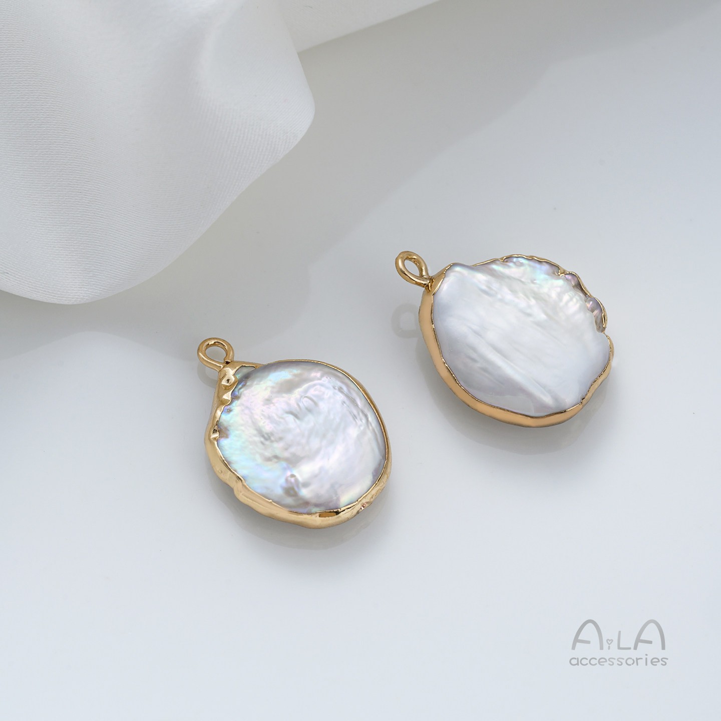 天然バロック異形真珠双穴ペンダントシングル吊り飾り米珠平円形手作りdiy縁取り部品