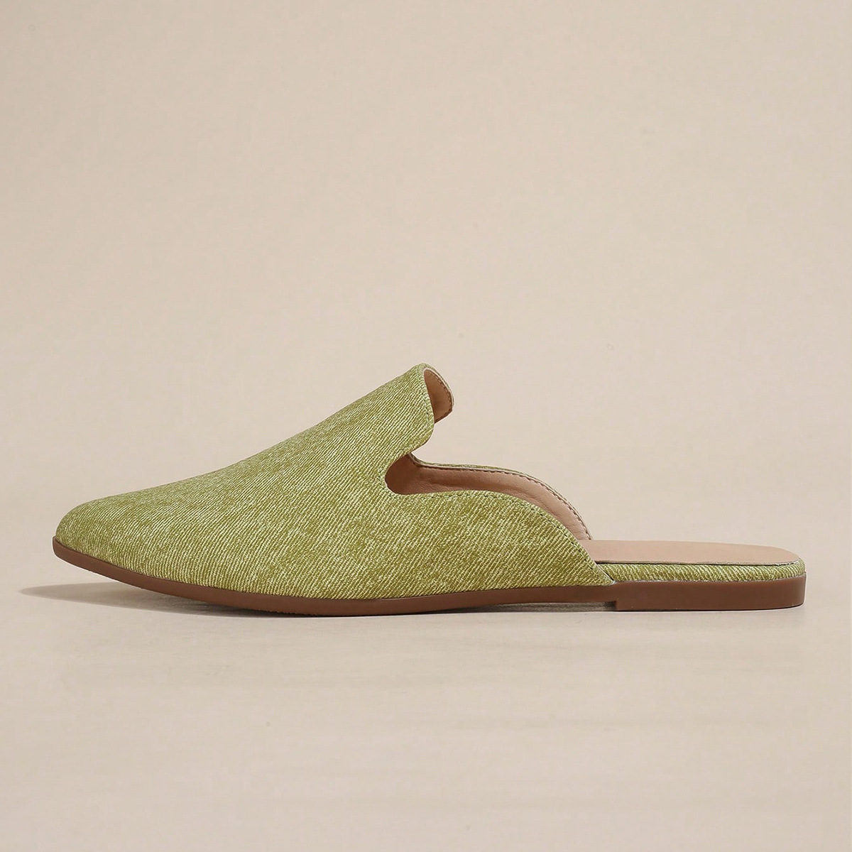 Naiste lamedad sussid Mugleri kingade ja poolsandaalidega_voghion.com