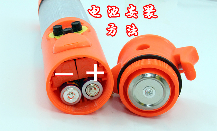Car safety hammer car multifunctional first aid strong flash flashlight car emergency escape fire hammer window breaker