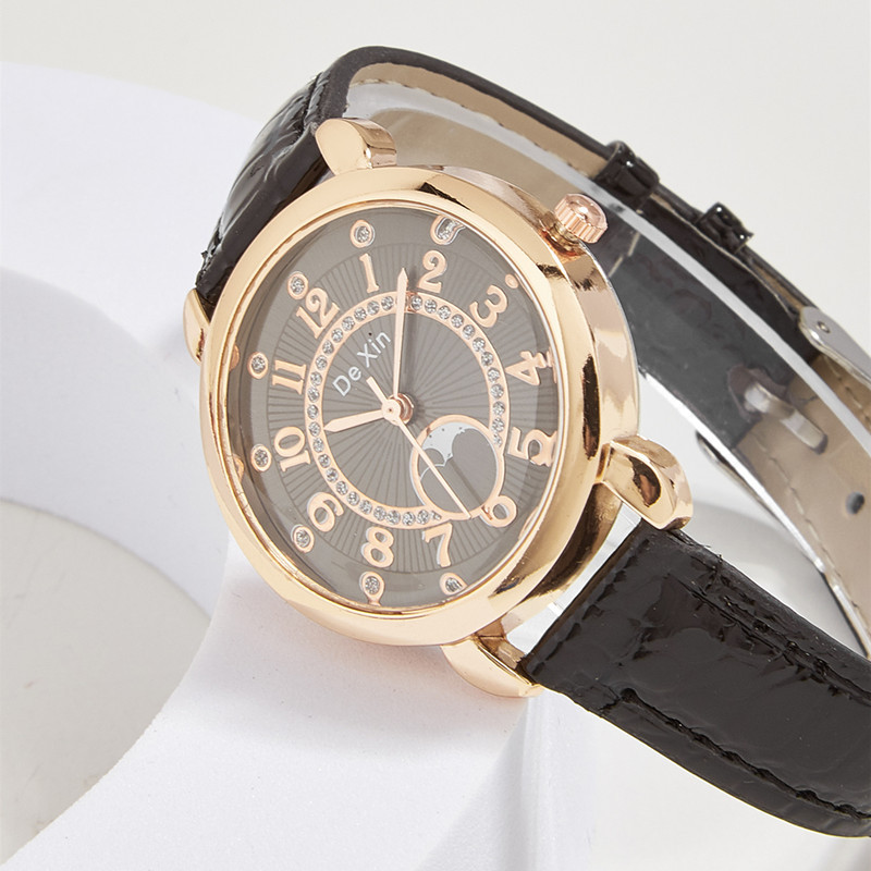 2023 nuevo reloj de mujer al por mayor impermeable reloj de cuarzo Internet celebridad mismo estilo pequeño reloj rojo moda simple reloj de mujer