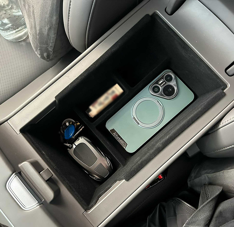 Suitable for 25 Models of Shangjie H5 Central Control Armrest Box Storage Box Saic H5 Storage Box Car Interior Supplies