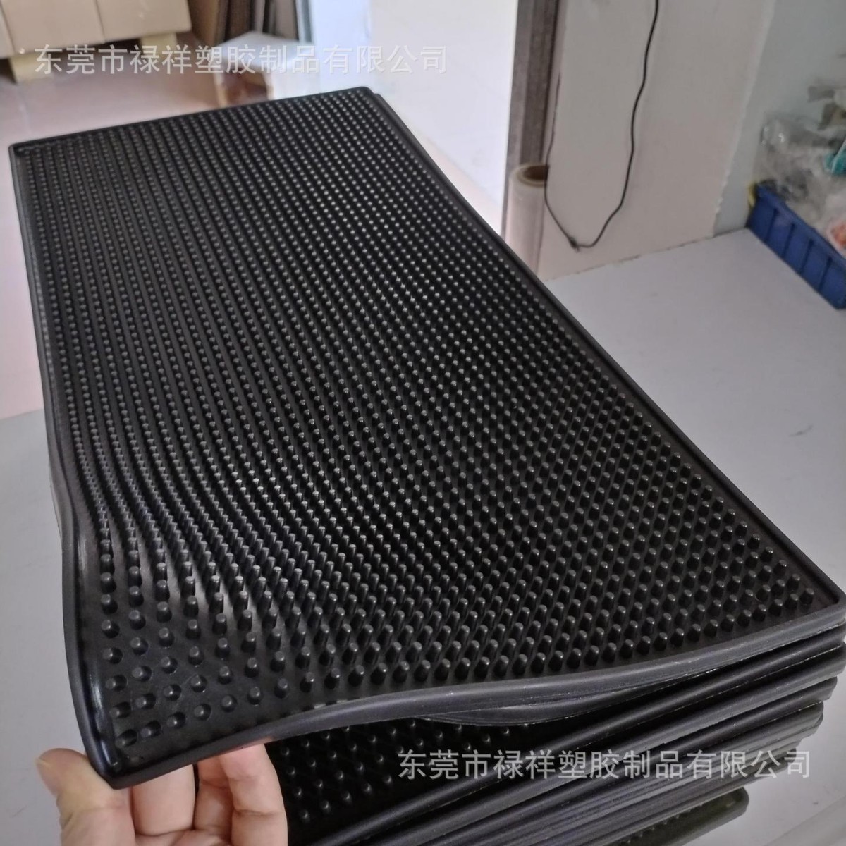 Alfombrilla de barrera de agua de barra antideslizante Alfombrilla de barra de agua Posavasos Jarra de cerveza Protección del medio ambiente Alfombrilla de drenaje de PVC Barmat