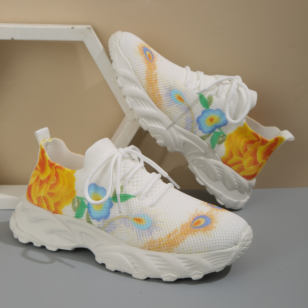 Suole arcobaleno nuovo colore moda femminile con una corrispondenza completa di scarpe sportive casual scarpe da donna in rete_voghion.com