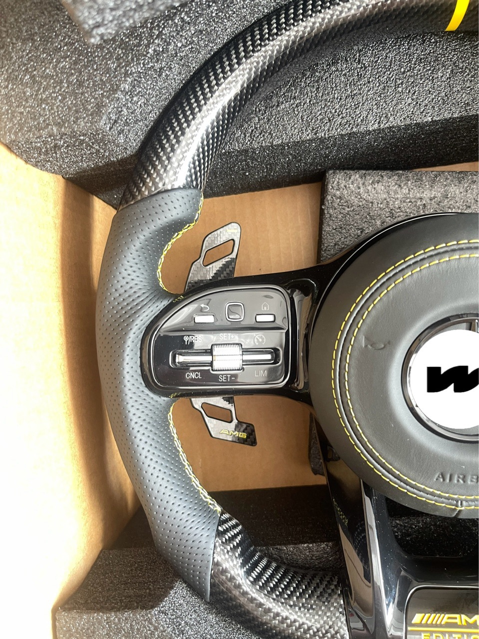 Suitable for Old to New Mercedes-Benz Carbon Fiber Steering Wheel