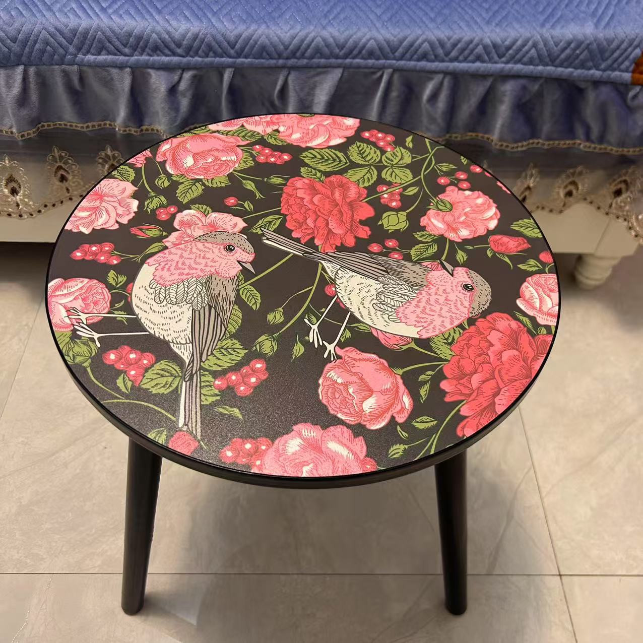 리치버드 티 테이블