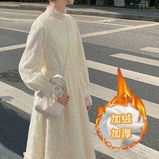 加绒加厚中长款蕾丝裙配大衣外套的内搭森系仙女连衣裙秋冬打底裙