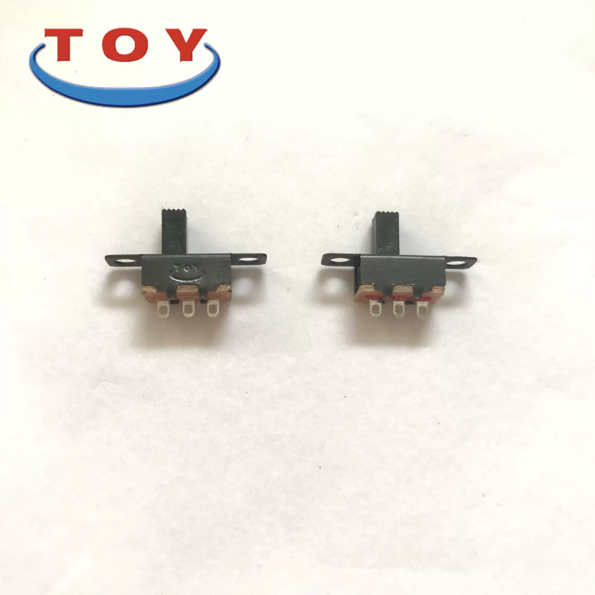 源头厂家直销拨动开关 SS12F15小玩具滑动开关 1P2T三脚电源开关