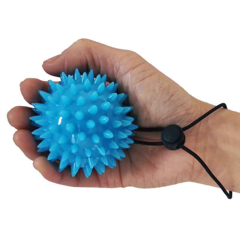 指分け握力ボールリハビリ器材老人がボールを刺して腕力を鍛えて指の力を鍛えます。|undefined