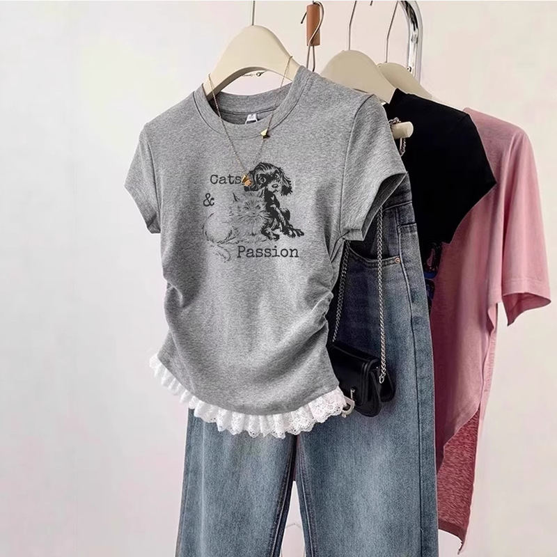 2025 New Summer Gray Short-Sleeved T-Shirt Casual Waist Pleated Slimming Look Design Lace Women's Top