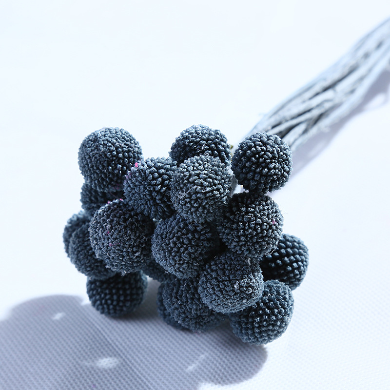 Flores secas de bola dorada de flor eterna de Yunnan, 20 piezas/paquete, ramo hecho a mano para el Día de San Valentín, regalo, materiales para bricolaje, venta al por mayor de fábrica.