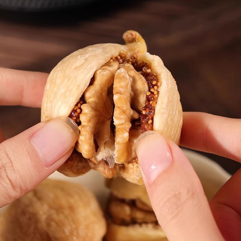 代发无花果夹核桃仁独立包装新疆无花果特产果干零食无花果夹核桃|undefined