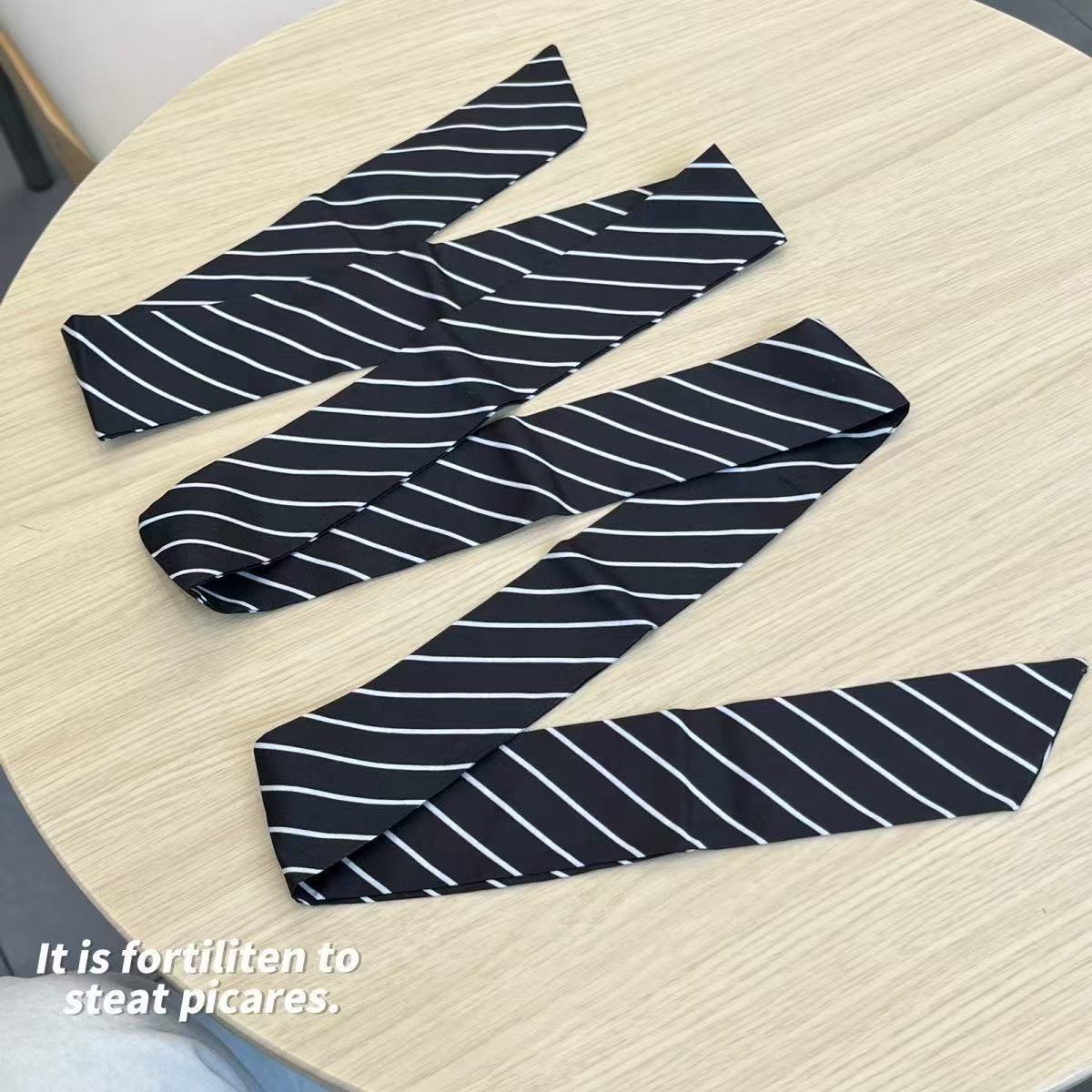 검은색 사선 줄무늬 (140CM)