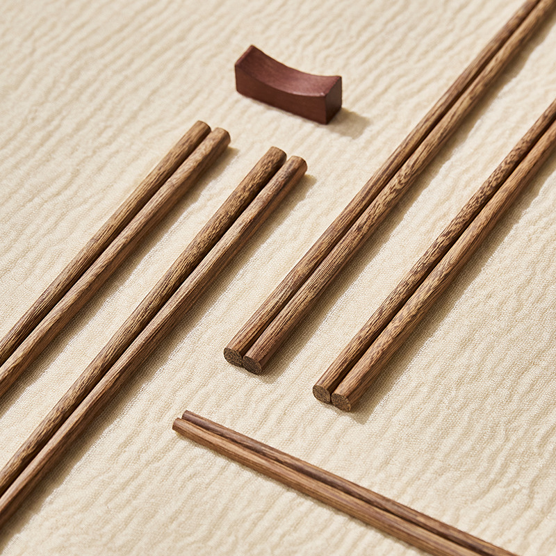 Palillos de olla caliente de madera de ala de pollo Palillos largos Palillos largos de madera de ala de pollo domésticos Palillos masculinos antiescaldados fritos Palillos de madera al por mayor