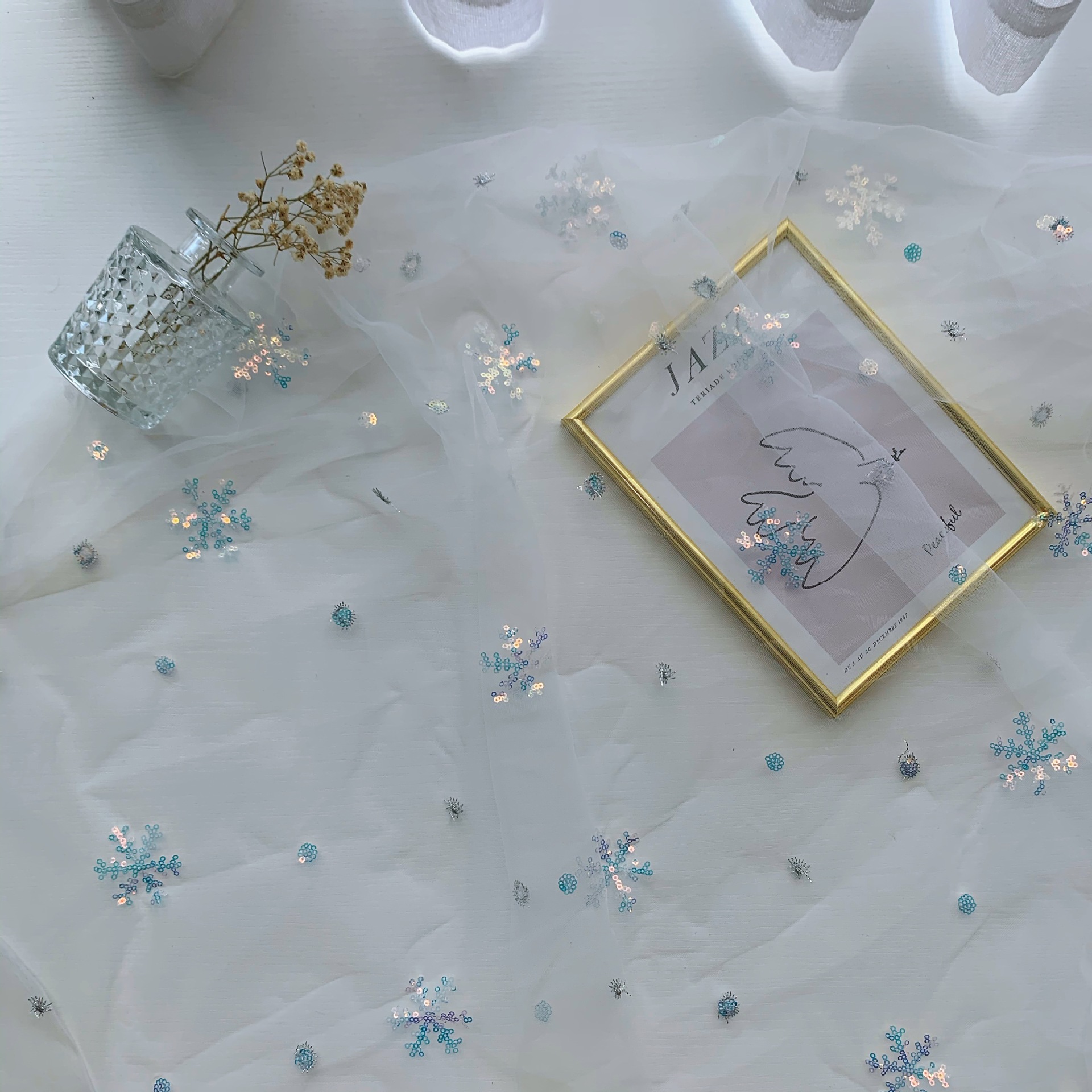 En stock nylon americano malla bordado pieza colorido copo de nieve lentejuelas Malla tela hanfu Lolita tela de la ropa de los niños