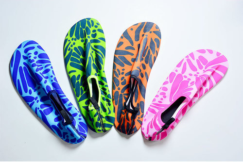 Wading Shoes Men's and Women's Ultra-lightweight Beach Snorkeling Shoes Diving Shoes Non-slip Anti-puncture Swimming Shoes Barefoot Skin-friendly Soft Shoes Water Shoes