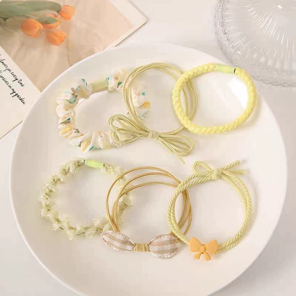 Yellow set, 6 pieces