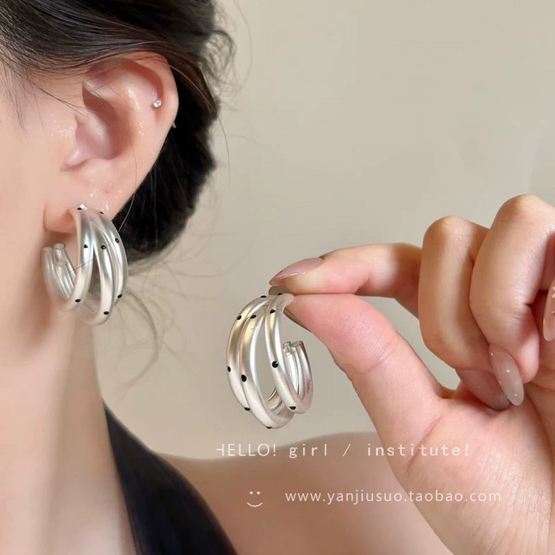 76# matte silver polka dot heavy industry hoop earrings