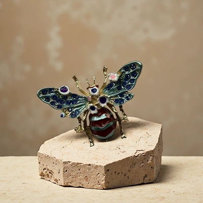 European and American Cross-Border Enamel Retro Bee Brooch Personalized Creative Flower Insect Corsage Brooch High-End Clothing Accessories (Yaxa sancaqları) - gold