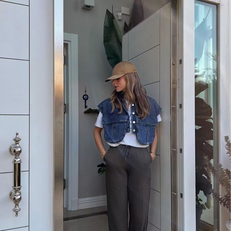 Cross-Border Women's Fashion 2026 Autumn and Winter New European and American Style Casual Large Pocket Denim Short Jacket Vest Top for Women