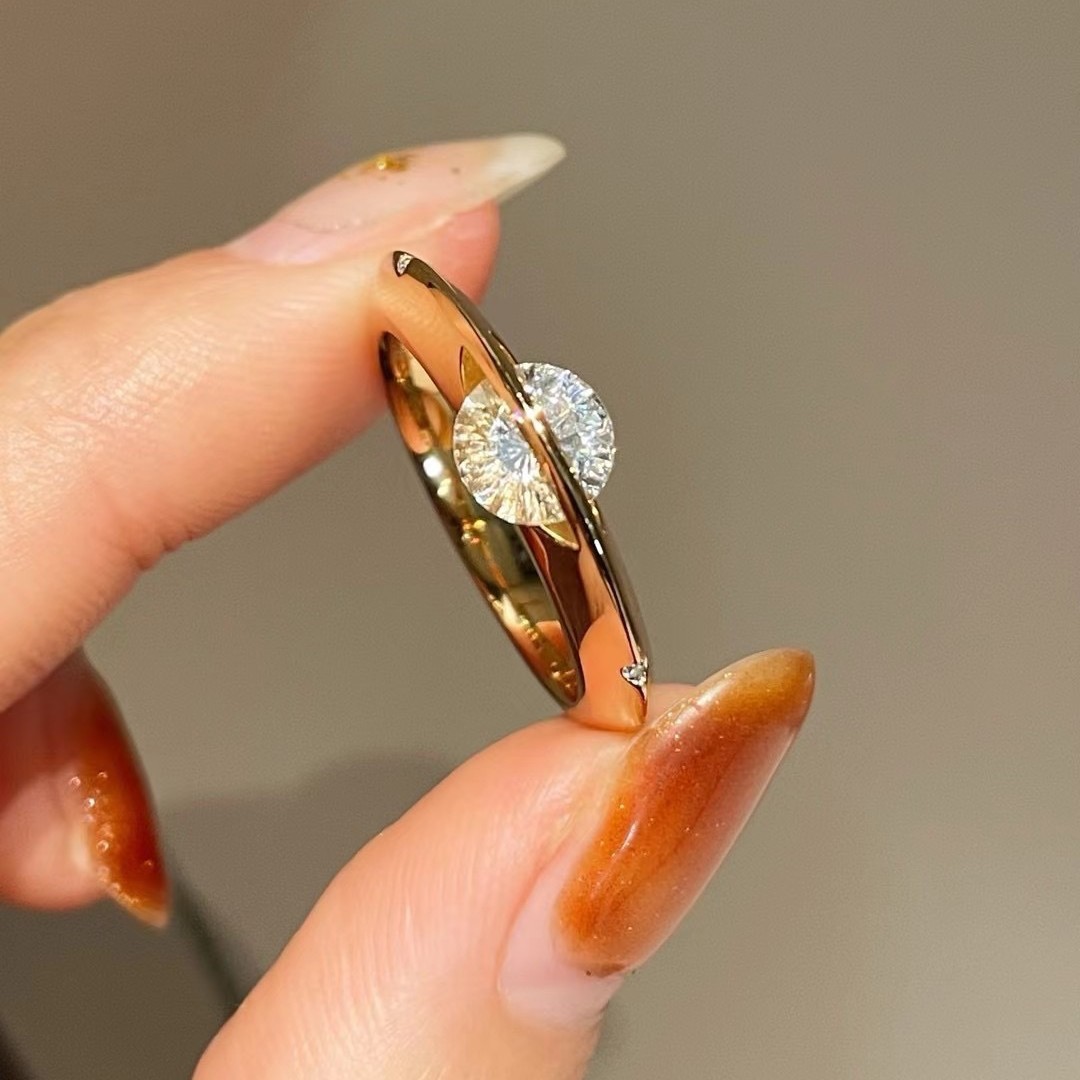 Little Red Book Same Style Dynamic Star Track Universe Star Rotating Bracelet Jewelry Niche Small Sugar Cube Moissanite Ring for Women