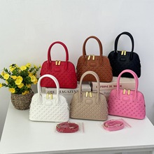 跨境秋季包包2025新款欧美时尚铆钉贝壳包女士百搭复古单肩斜挎包