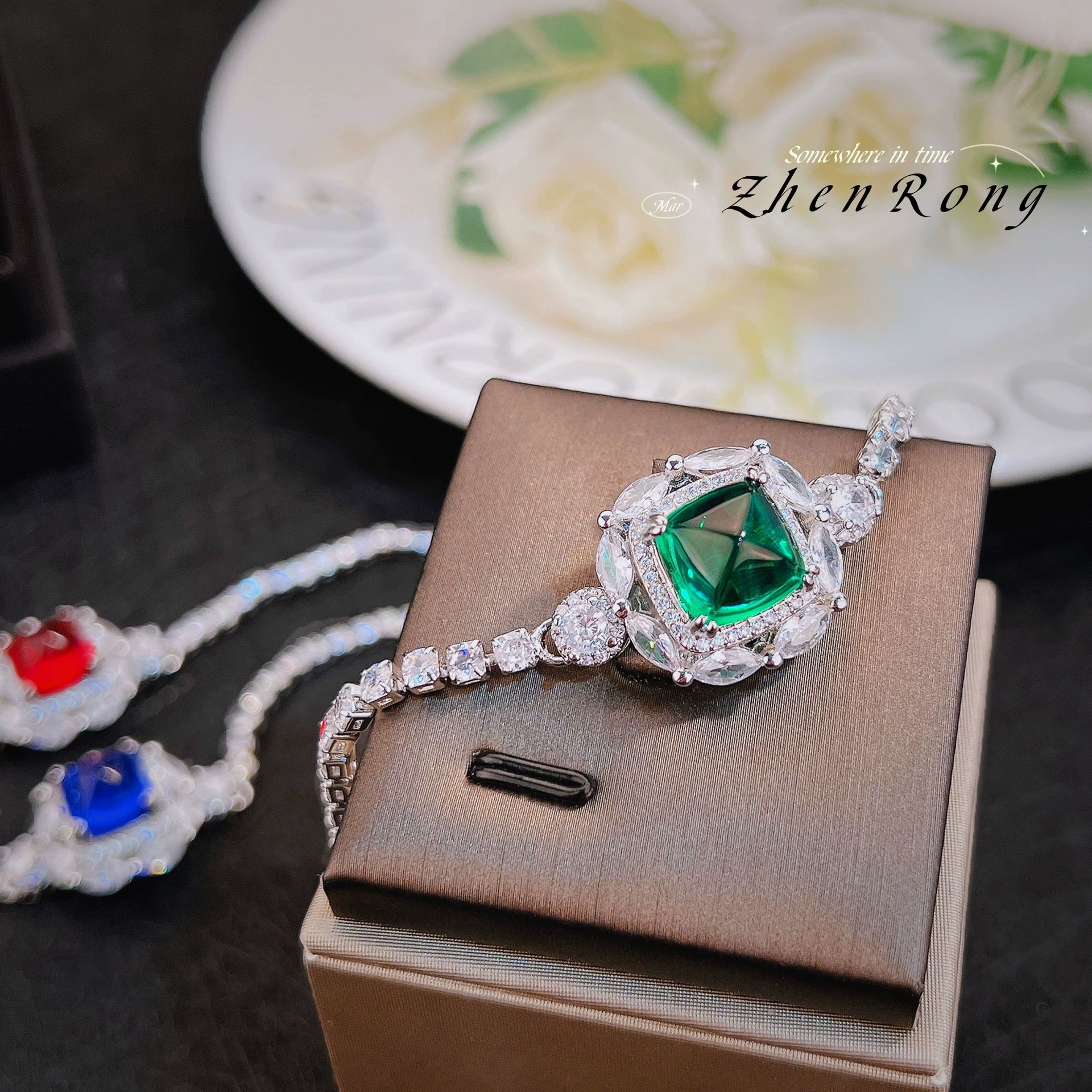 Royal blue diamond, artificial ruby bracelet, city style, light luxury style