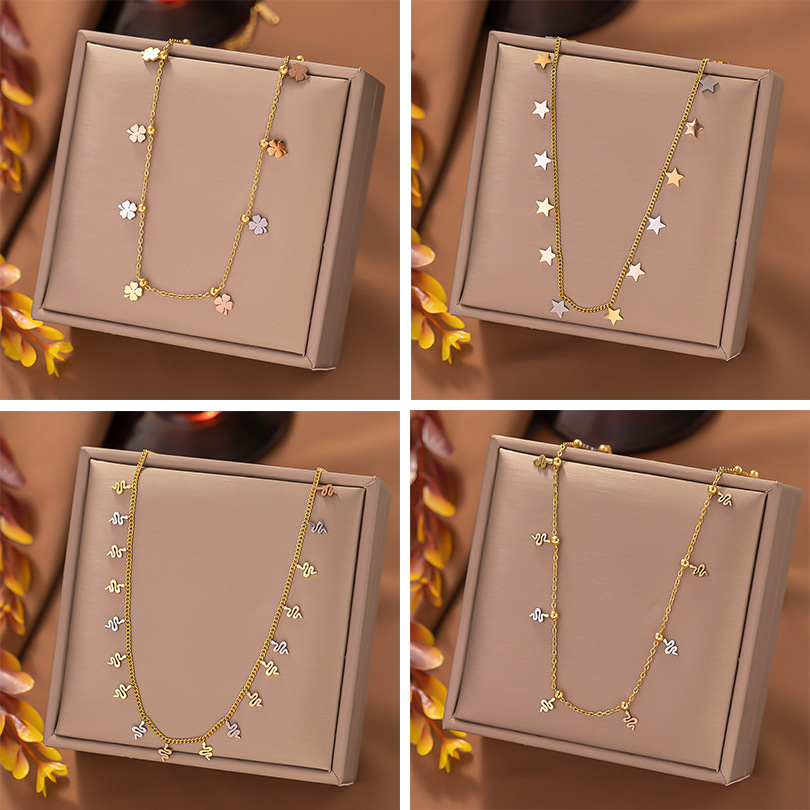 304 Stainless Steel 18K Gold Plated Rose Gold Plated Simple Style Cool Style Plating Four Leaf Clover Star Snake Necklace display picture 5