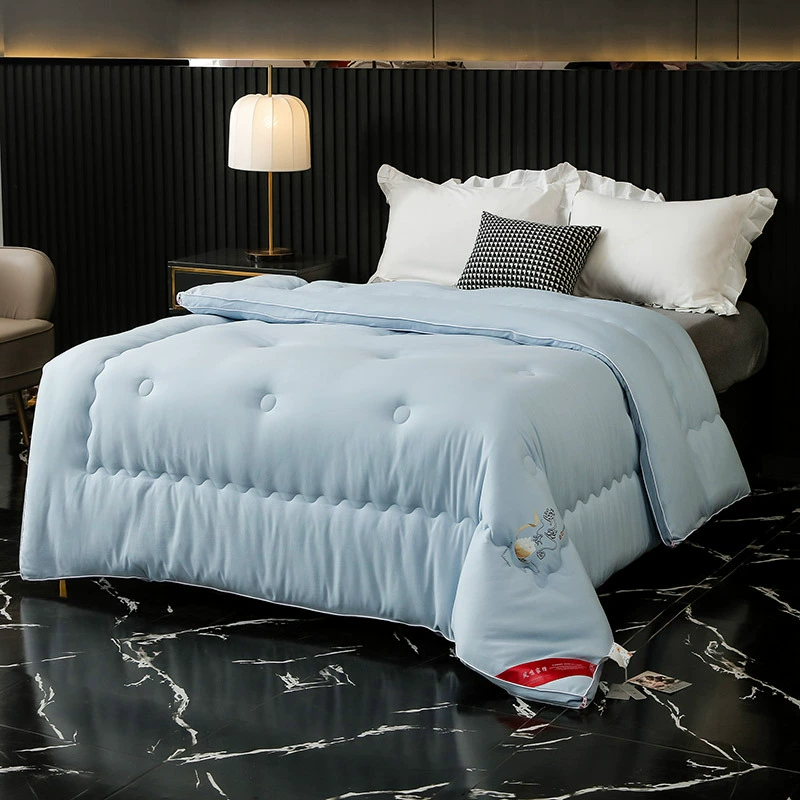 Одеяло из перьев весной и осенью