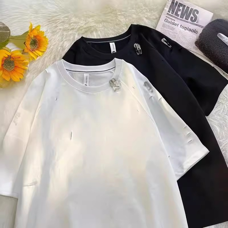 2023 Summer short sleeve T-shirt men's trendy handsome ripped bright diamond pin cotton half sleeve all-match fashionable top clothes