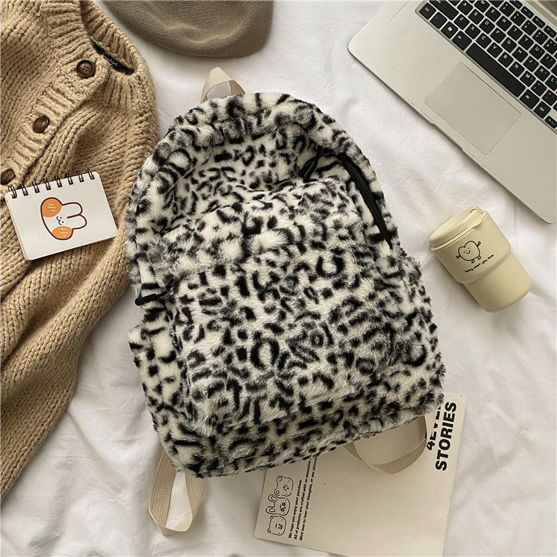 estampado de leopardo blanco