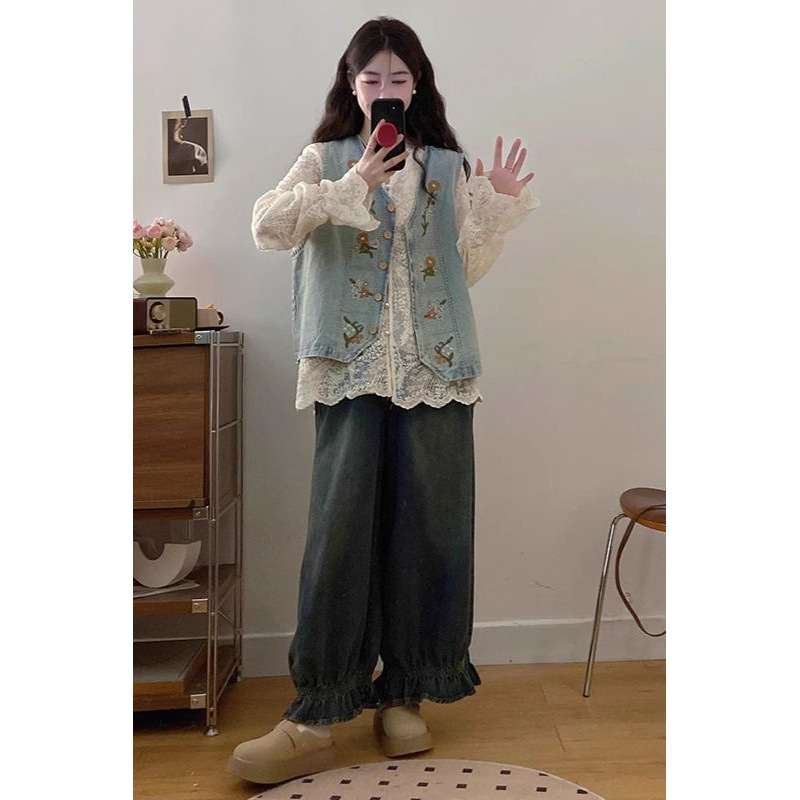 2025春季新款韩系复古别致阔腿牛仔裤百搭蕾丝衬衫气质马甲套装女