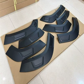 车身及附件;中网;扰流板