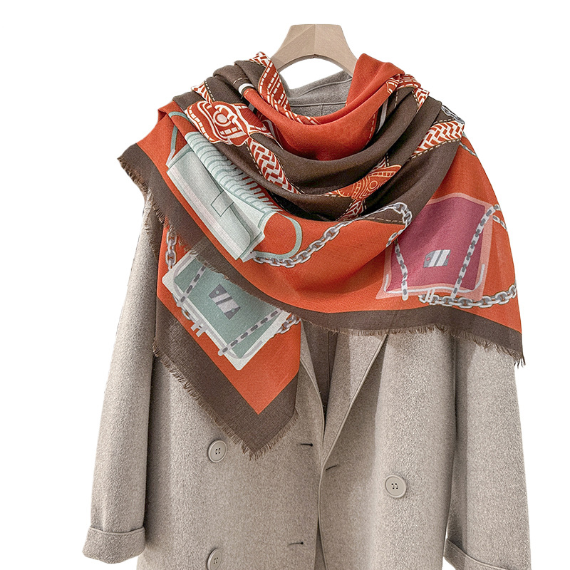 Tendencia de moda primavera y otoño regalos de vacaciones de madres delgados bufandas cuadradas de barbas cortas coreanas de nicho de alta calidad chal retro