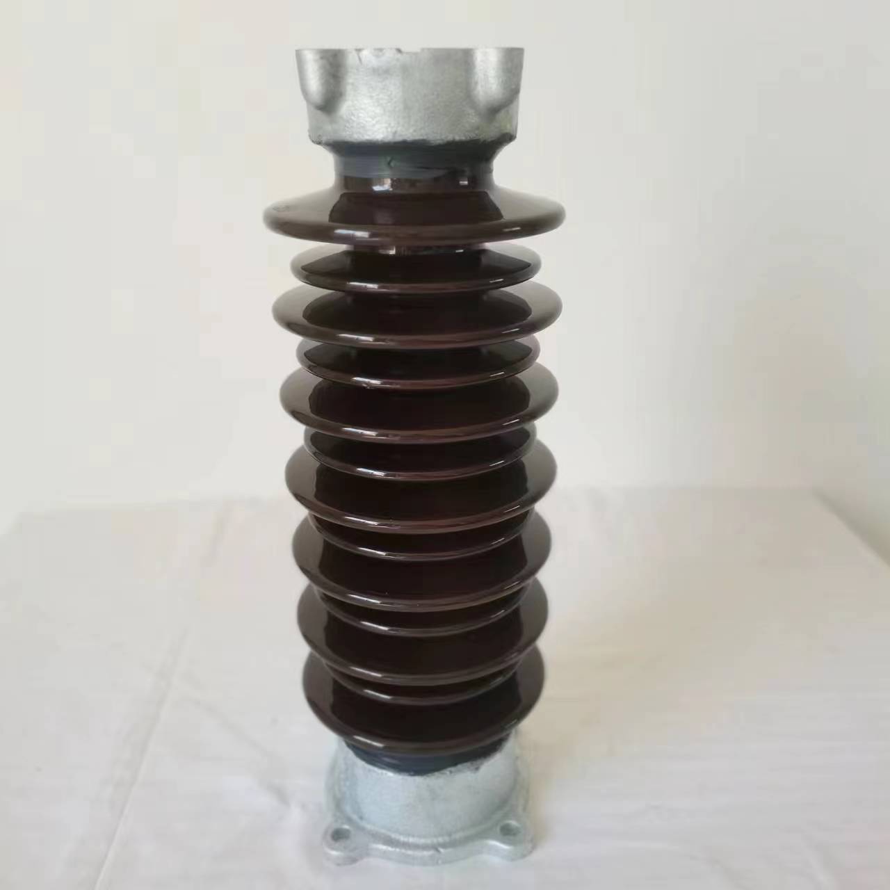 宇建电瓷电器陶瓷绝缘子40.5kv户外支柱绝缘子ZSW-40.5/8-4