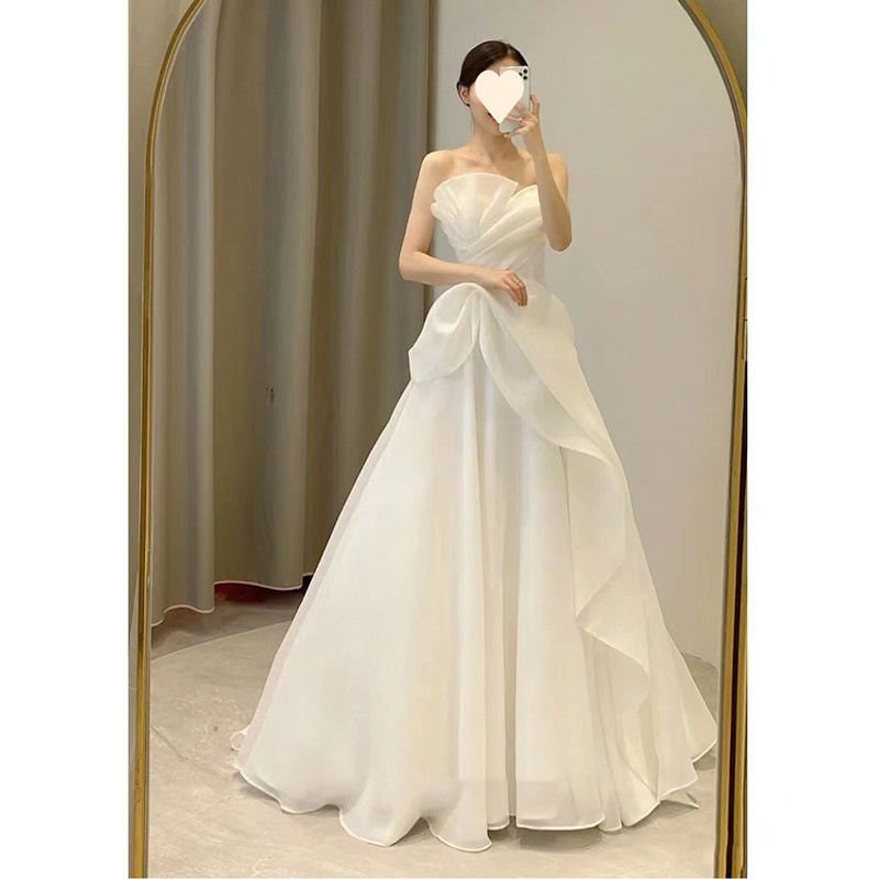 2025 New Style Elegant Bride Petite French Light Luxury High-end Wedding Dress Strapless Travel Shoot Outdoor Gown_ecoleips.com