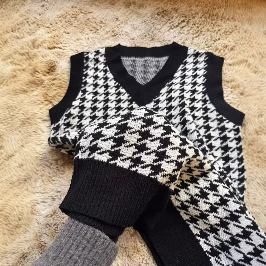 千鸟格毛衣马甲女装春秋上衣外穿V领针织背心ins复古港风宽松坎肩