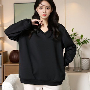 60.00 kg-175.00 kg plus size Women's chubby girl Solid Color Casual V-neck Top 2024 Autumn New Loose Nine-color Sweat