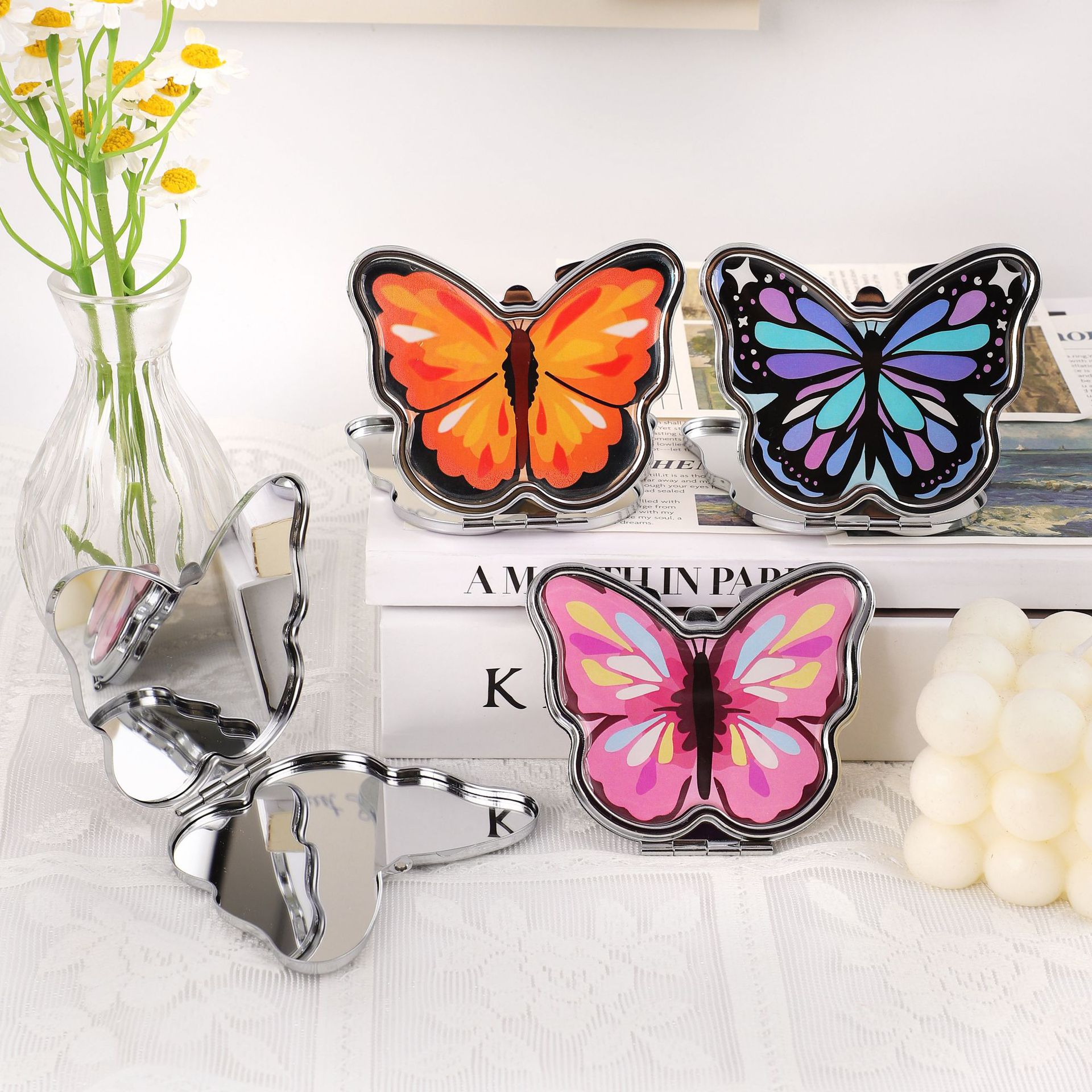 Moda creativa mariposa hebilla espejo cosmético espejo plegable portátil fresco lindo pequeño espejo regalo personalizado