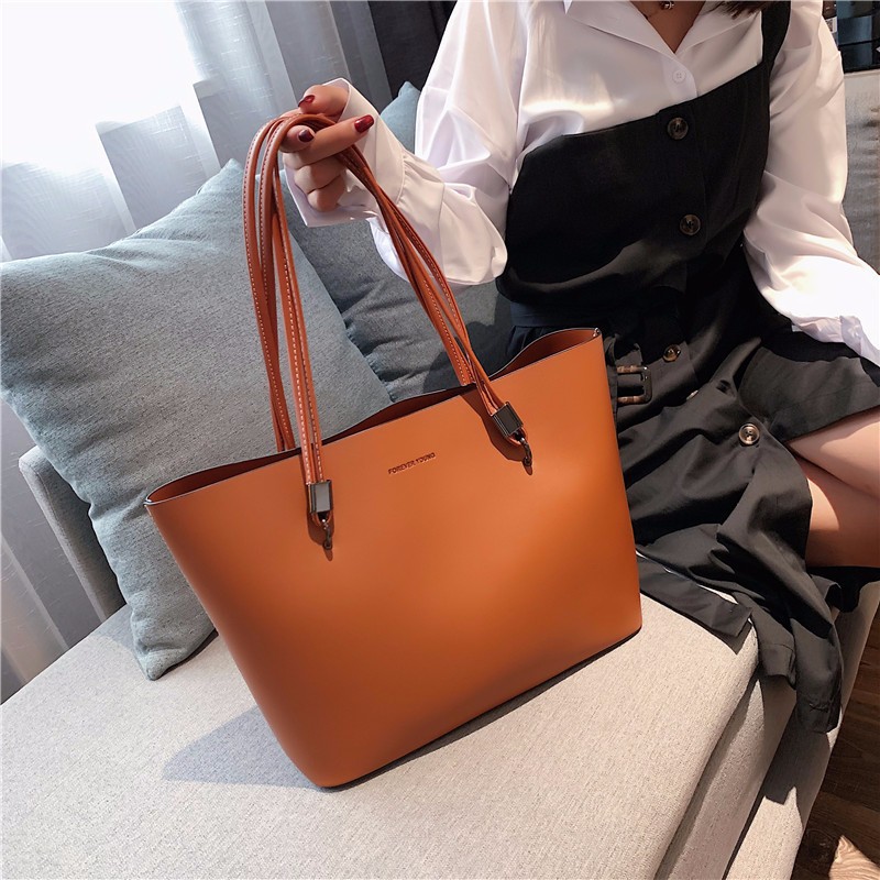 Retro Women's Large Capacity Tote Bag Minimalist Shoulder Bag_voghion.com