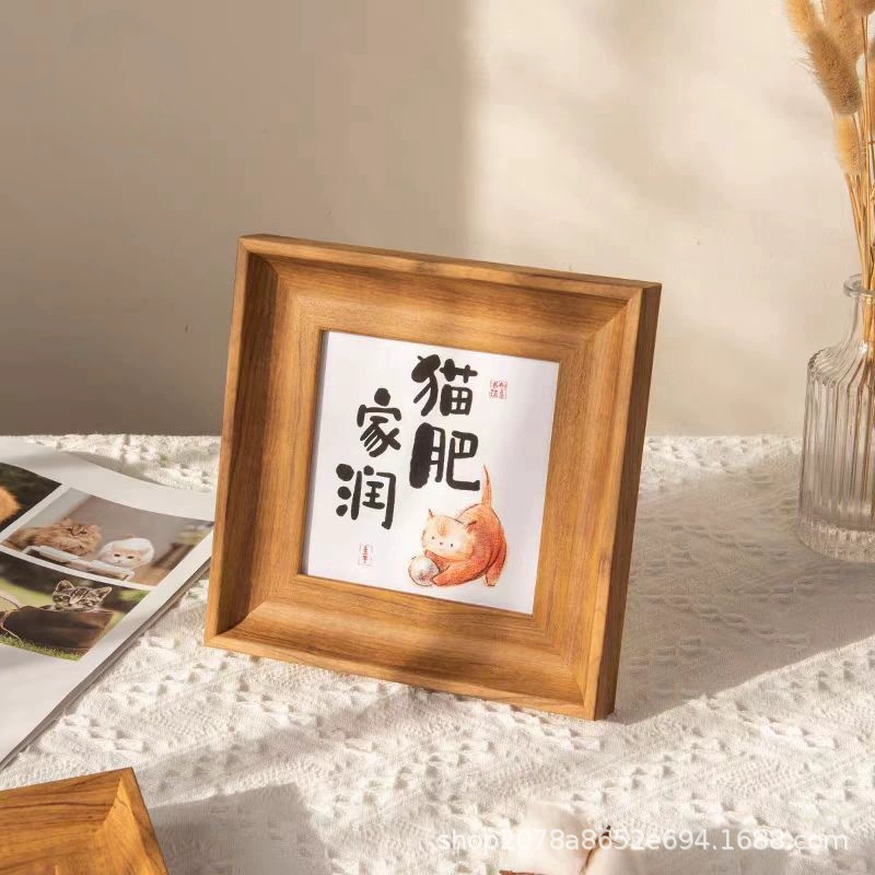Modern and minimalistic table photo frame, American style