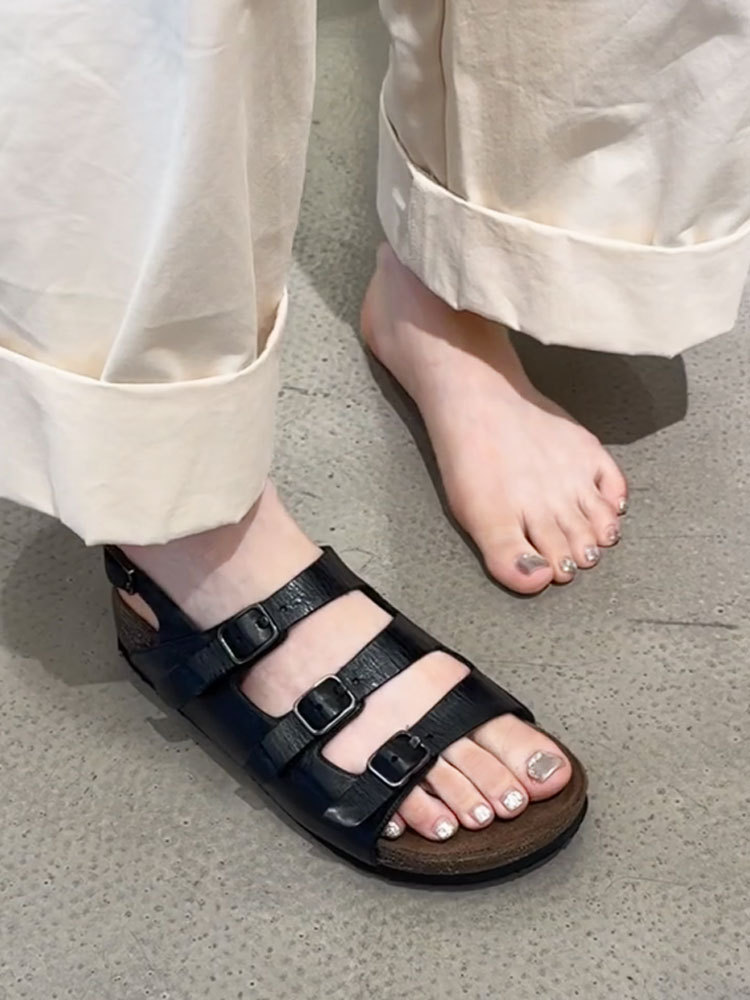 검은색