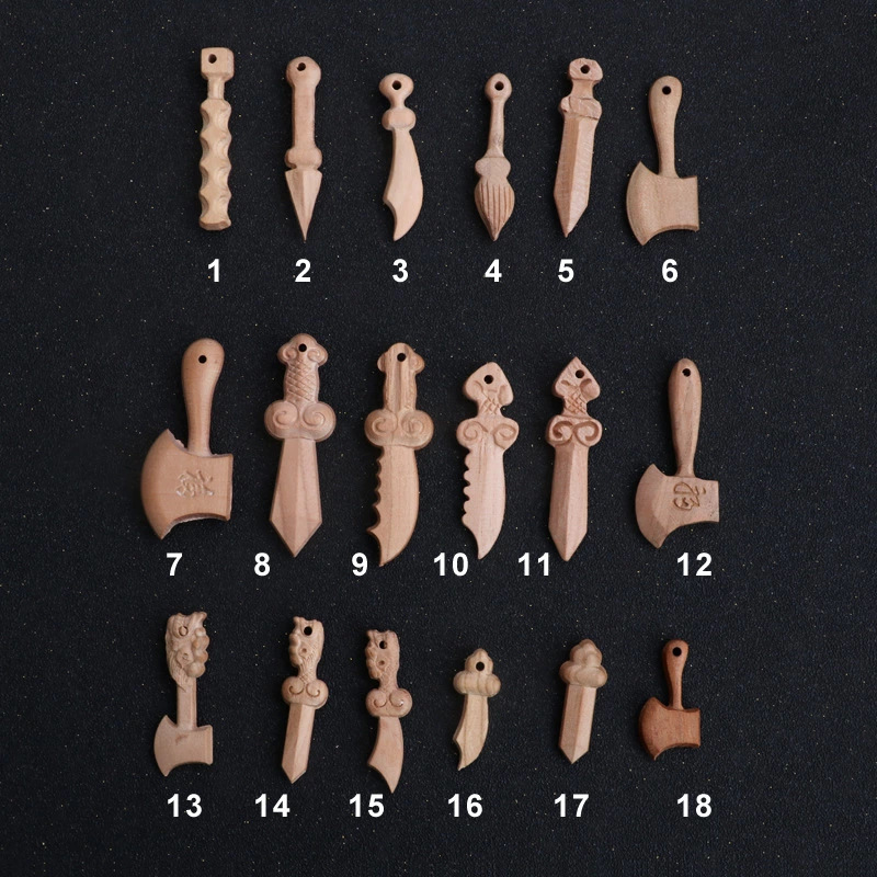 卸売りの部品の蛇口の桃の木の刀の剣の斧のアクセサリの赤ちゃんの製品のdiyは小さい部品の桃木の散発品を彫刻します。|undefined