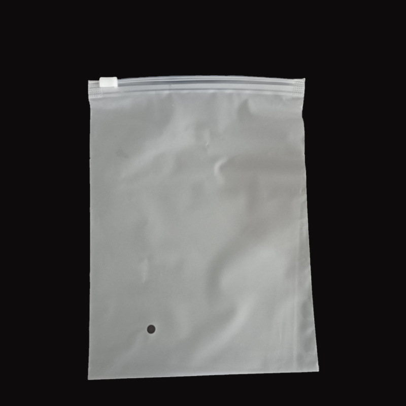 CPE transparente esmerilado bolsa de cremallera ropa interior bolsa de ropa al por mayor pe de plástico Ziplock bolsa calcetines bolsa de ropa interior en stock